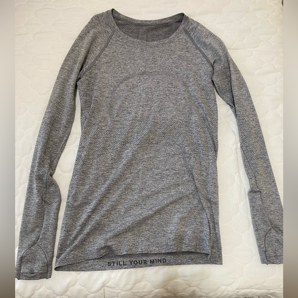 Lululemon Swiftly Tech Long Sleeve - Size 6